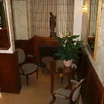 Hotel Bellevue Saint-lazare 2*