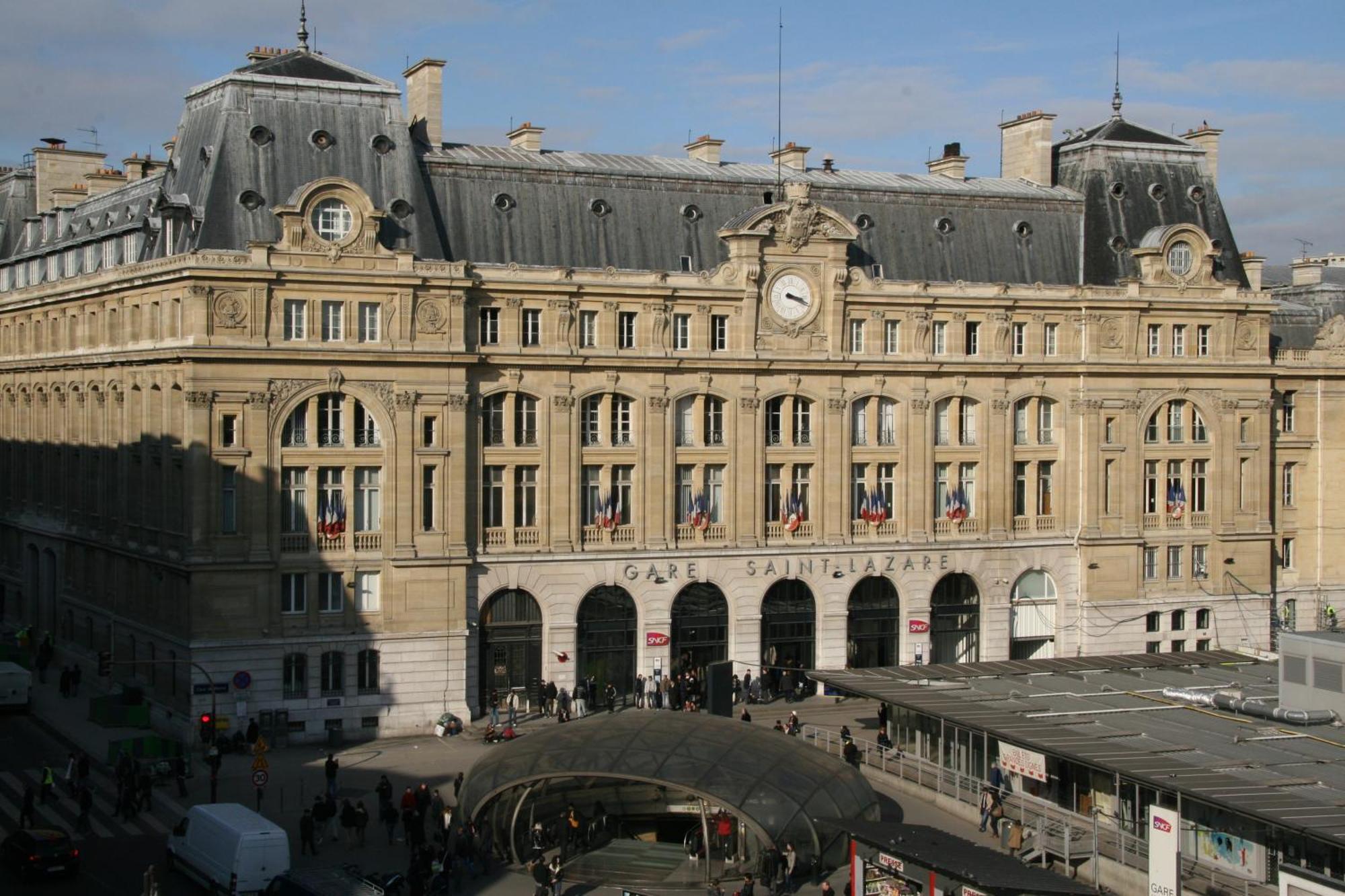 Hotel Bellevue Saint-lazare 2*